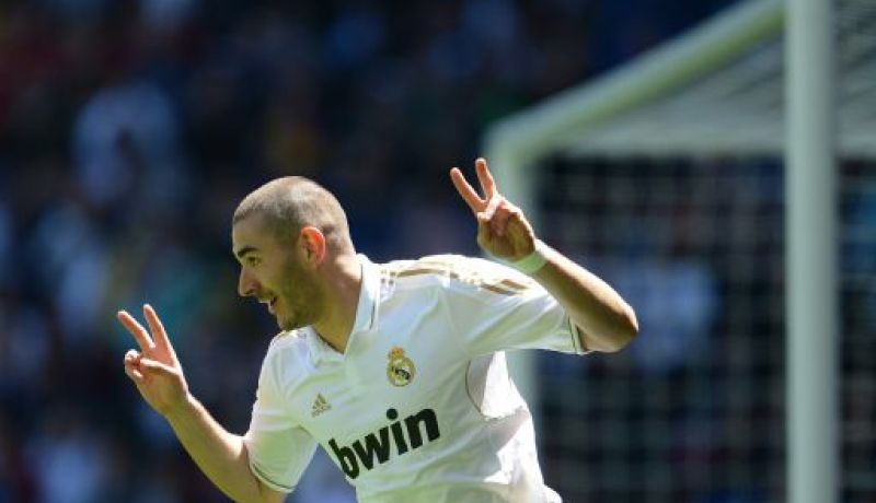 كريم بنزيمة أفضل لاعب في فرنسا لعام 2012