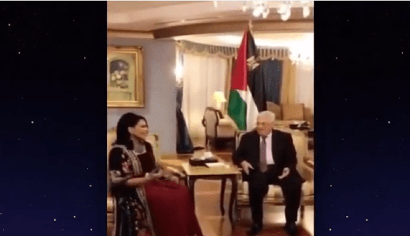 بالفيديو..الرئيس الفلسطيني يلتقي أحلام  في آراب آيدول