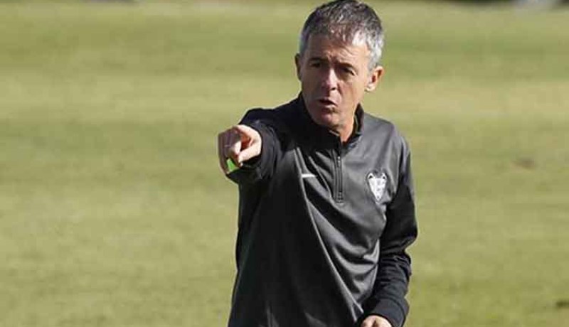 المنتخب الجزائري يضم لاعبين موهوبين وتدريبي له مغامرة جيدة