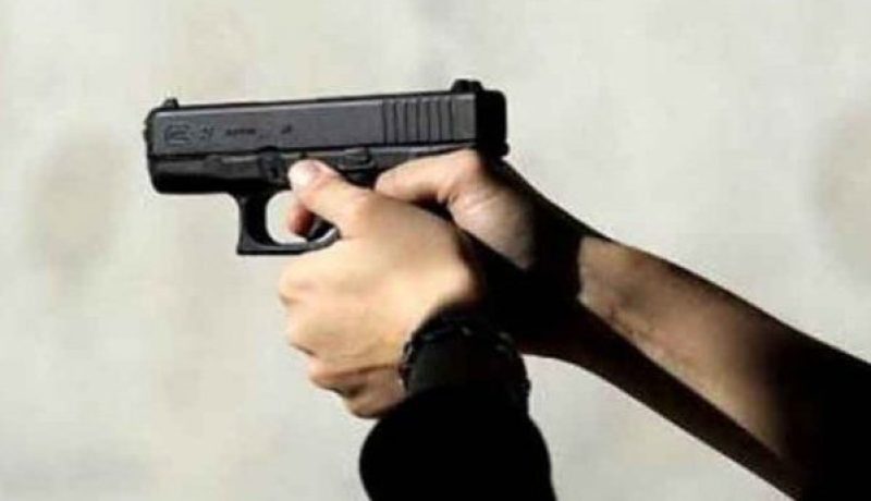 بالفيديو… بعد بائع السمك شرطة المخزن تقتل شخصا أمام والدته