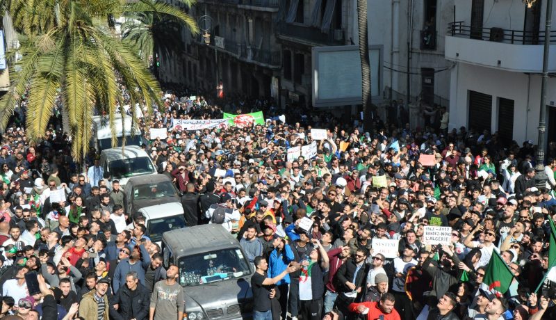 تنسيقية مفتشي رخصة السياقة والأمن عبر الطرق تلتحق بالحراك الشعبي