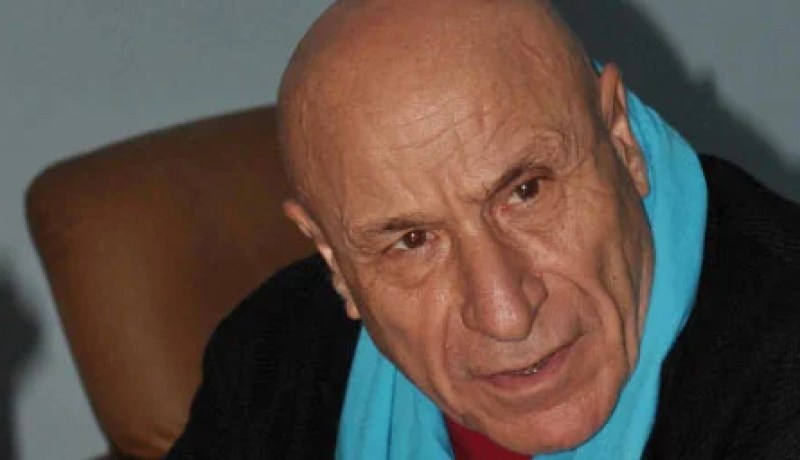 بالفيديو  رشيد بوجدرة يخرج عن صمته ويصرح أنا مسلم