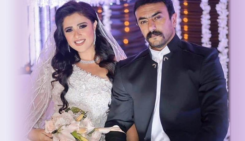 ياسمين تُجري عملية جراحية وأحمد العوضي: أنا أضعف إنسان بدونك