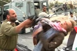 تنحية ضابط إسرائيلي كبير من منصبه بعد ضرب ناشط مؤيد للفلسطينيين