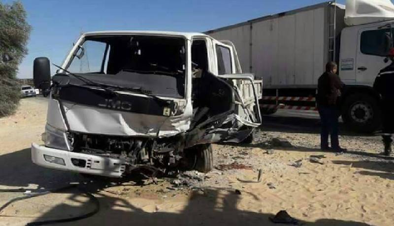 بالصور .. 4 جرحى في حادث مرور تسلسلي بالوادي