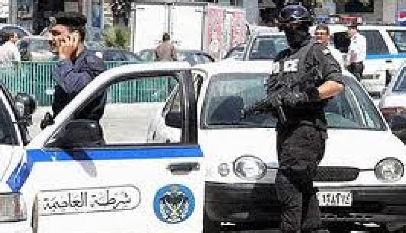 الشرطة الأردنية تصادر أسلحة وتعتقل 8 أشخاص قبيل انطلاق مظاهرة الجمعة