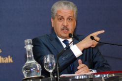 سلال يؤكد أن  برنامج المترشح بوتفليقة يرمي إلى “بناء اقتصاد ناشئ”