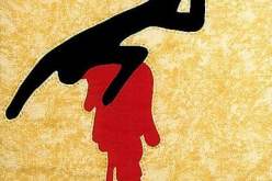 يلقي بابنته من الطّابق الأول ويجهز عليها بـ''بالة'' قبل دفنها بفناء المنزل في بجاية