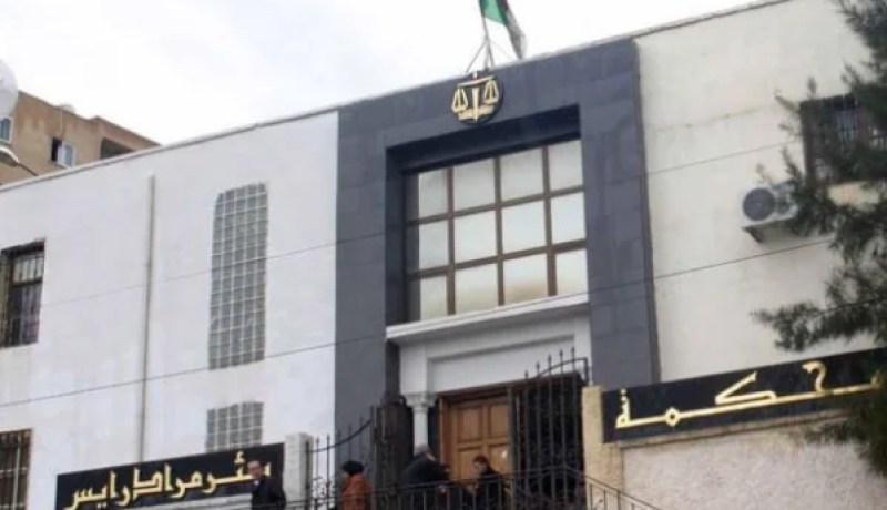 تمكين وكلاء الجمهورية من القيام بالتّصحيح الإداري للعقود بجميع المحاكم