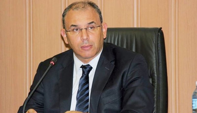 زعلان يخلّص وهران من مشكلة «الزحام»