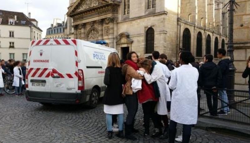 إخلاء 5ثانويات بعد إنذارها بوجود قنابل في باريس