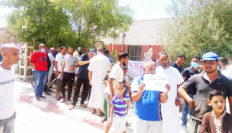محتجون يغلقون مقر بلدية الرشايقة بتيارت