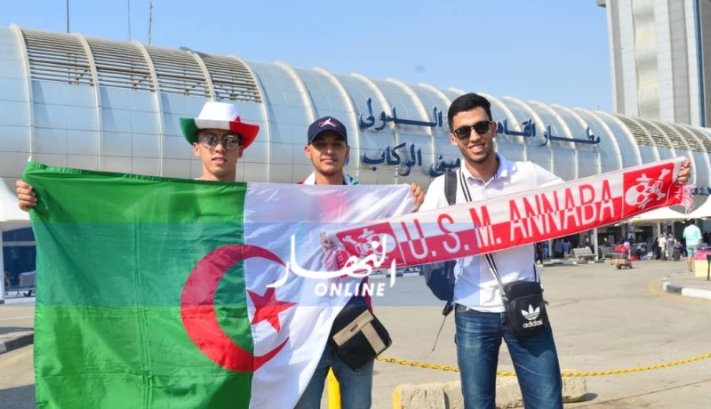 بالصور..وصول بعثة جديدة من أنصار الخضر إلى القاهرة
