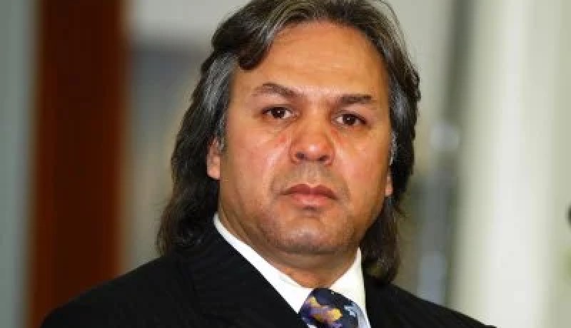 من يريد الهروب بالخضر إلى ملعب تشاكر لا يثق في التشكيلـة