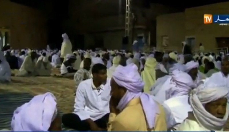فيديو لحفل زواج جماعي وفق عادات وتقاليد سكان ولاية أدرار