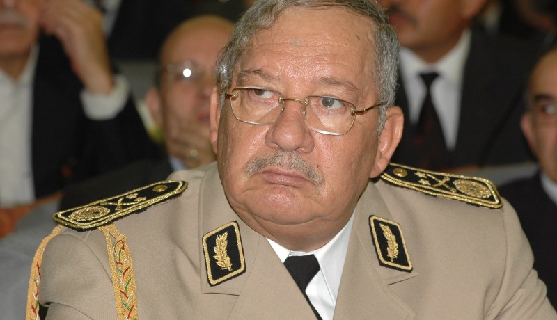 وفاة الشقيق الأكبر لقايد صالح