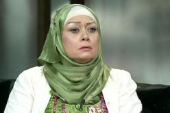 الفنانة المصرية هالة فاخر توضّح حقيقة خلعها للحجاب