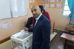 وزير الشباب والرياضة يؤدي واجبه الإنتخابي