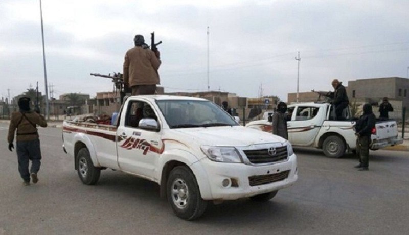 داعش يختطف 100 من رجال العشائر قرب تكريت والجيش يستعد لاقتحامها