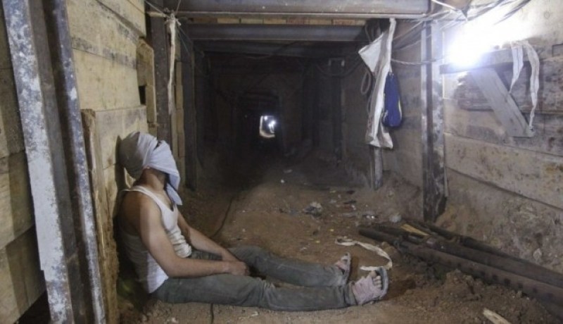 نجاة 14 عاملا فلسطينيا كانوا محتجزين في أحد أنفاق رفح