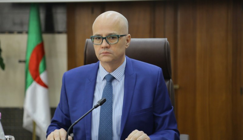 تيجاني يشرف على إفتتاح أول صالون وطني لأجهزة المعاقين الإصطناعية