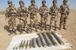 الجيش يحجز مدفع مضاد للدبابات وصاروخ من نوع غراد BM-21 بتمنراست