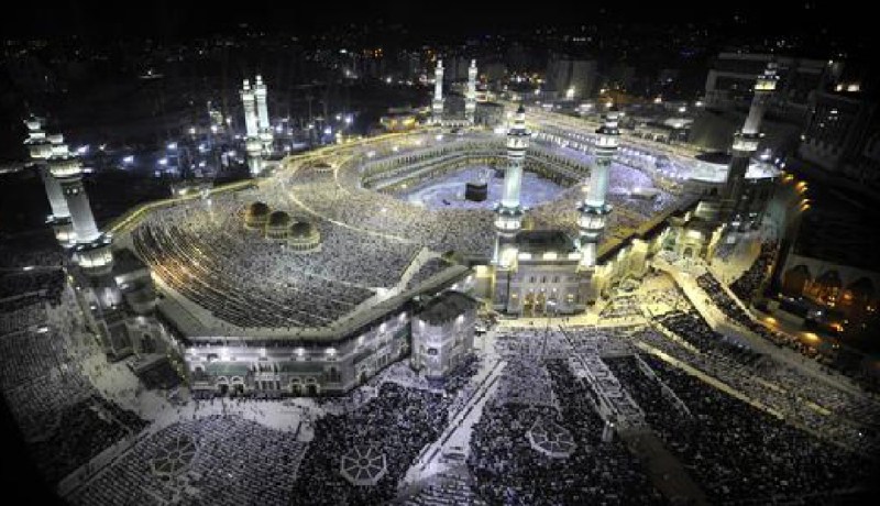 امرأة صينية تنتحر في الحرم المكي بالسعودية