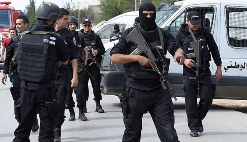 تونس تفكك خلية إرهابية مكونة من 3 أشخاص بقابس
