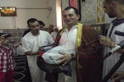 روماني يشهر إسلامه في الزاوية اليحياوية الهاشمية بسيدي بلعباس