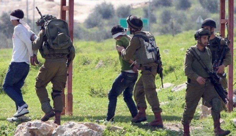 جيش الاحتلال الإسرائيلي  يقتحم بلدات بالضفة الغربية ويعتقل 3 فلسطينيين