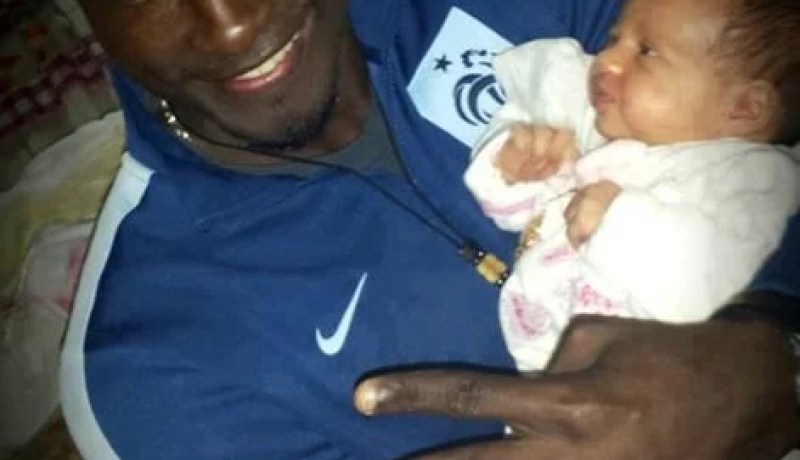 كيف تناولت الصحف العربية والأجنبية وفاة لاعب شبيبة القبائل ايبوسي؟