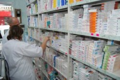 انخفاض أسعار 42 بالمئة من الأدوية القابلة للتعويض بالجزائر