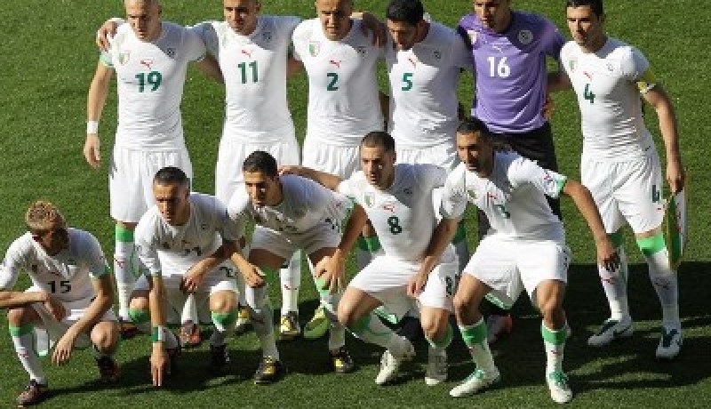 مونديال 2010: لاعبو الجزائر لا يزالون متمكسين بالتأهل الى الدور الثاني