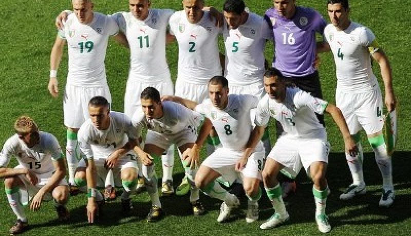 مونديال 2010: لاعبو الجزائر يخرجون عن الرسميات ويروحون عن انفسهم في مرغيت