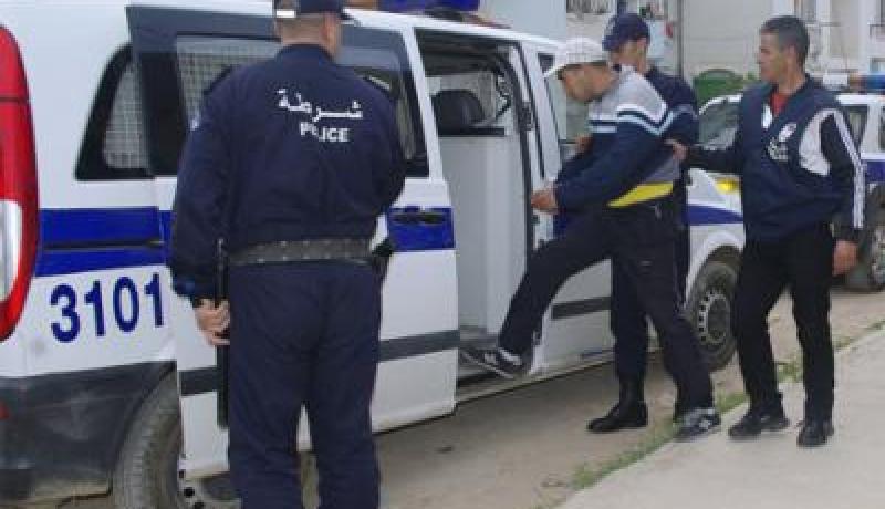 توقيف شخصين في البليدة بتهمة ترويج المخدرات