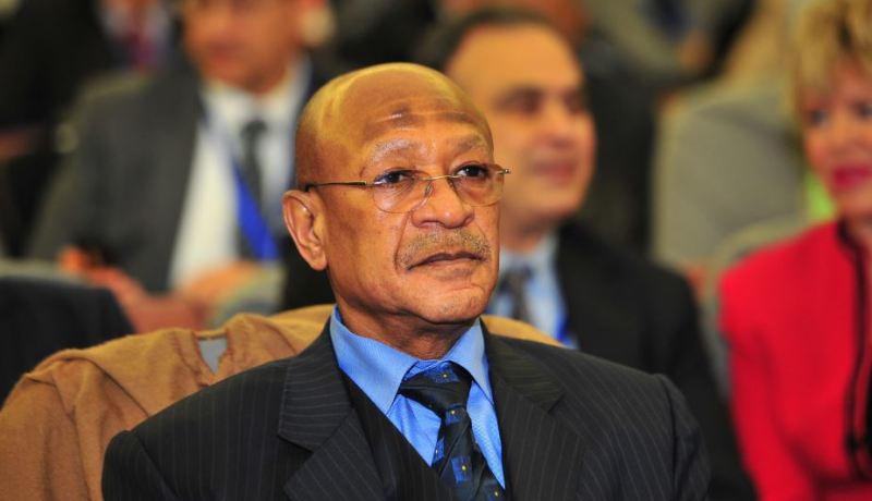 زوخ يعود إلى توزيع المساكن