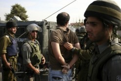 اعتقال 6 فلسطينيين في الضفة الغربية