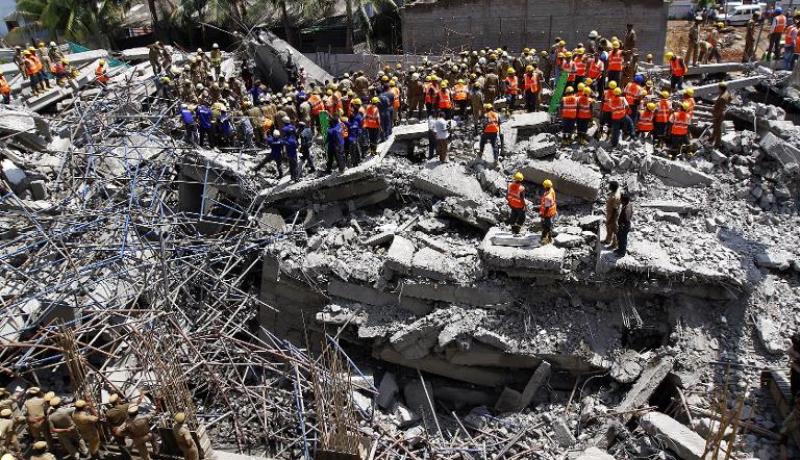انهيار مبنى يودي بحياة 7 أشخاص  في الهند