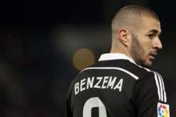 ارسنال يطبع الرقم 9 باسم كريم بنزيمة