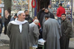 أحزاب تتسول ناخبى مجلس الشورى بمكبرات الصوت في مصر