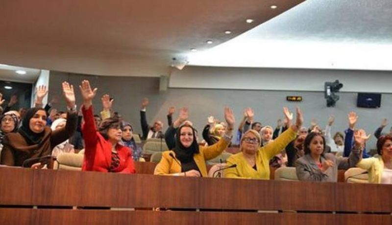الأرسدي.. مسألة اشراك المرأة في الحياة العامة له نقائص عديدة