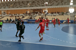 بالصور.. “خُضر” كرة اليد يسقطون أمام “تونس” ويُقصون من ألعاب “تاراغونا”