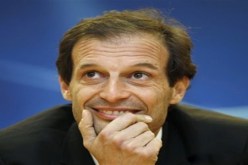 مدرب ميلان أليغري : إبراهيموفيتش يعادل ميسي ورونالدو