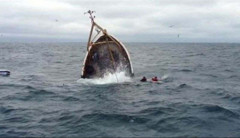 وفاة 4 صيادين غرقت سفينتهم قرب سواحل العاصمة