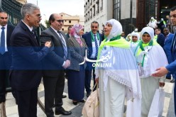 بالصور.. محمد عيسى يُودع المعتمرين المستفيدين من عمرة الوفاء