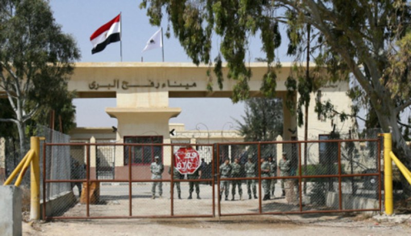 مصر تفرج عن 7 فلسطينيين بحوزتهم وثائق عسكرية تخص غزة