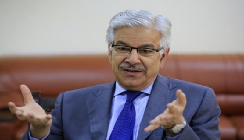 وزير الدفاع الباكستاني يتهم الهند بشن حرب بالوكالة ضد بلاده