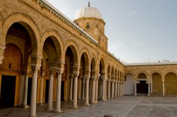 جامع الزيتونة يشرع في تقديم دروس دينية للتونسيين