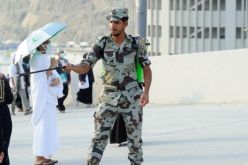 جندي سعودي يرفض مبلغا من حاجة.. فكوفئ بمبلغ مالي وسيارة ووظيفة