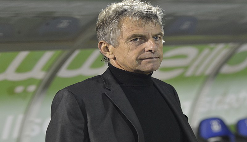 غوركيف يعلم زيدان تقنيات التدريب